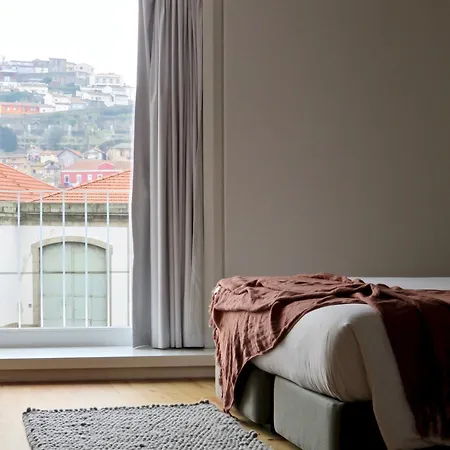 Serviced - Miragaia Ii Aparthotel Porto
